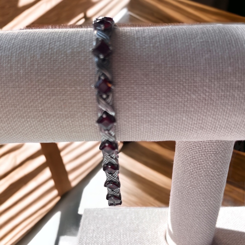 17 Vintage Garnets Solid Sterling Silver Signed B… - image 4